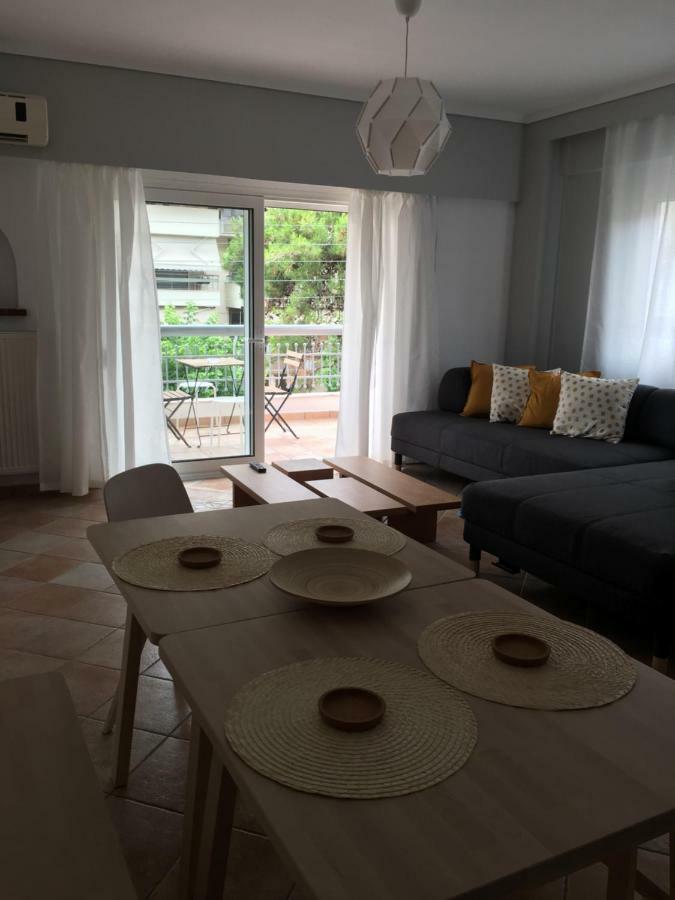 Close To Waterfront Apartment