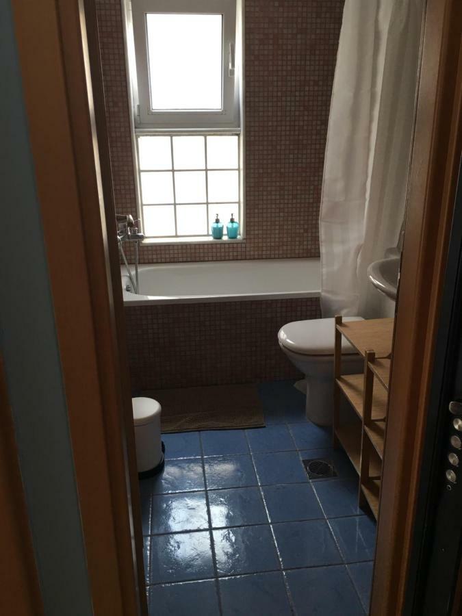 Close To Waterfront *